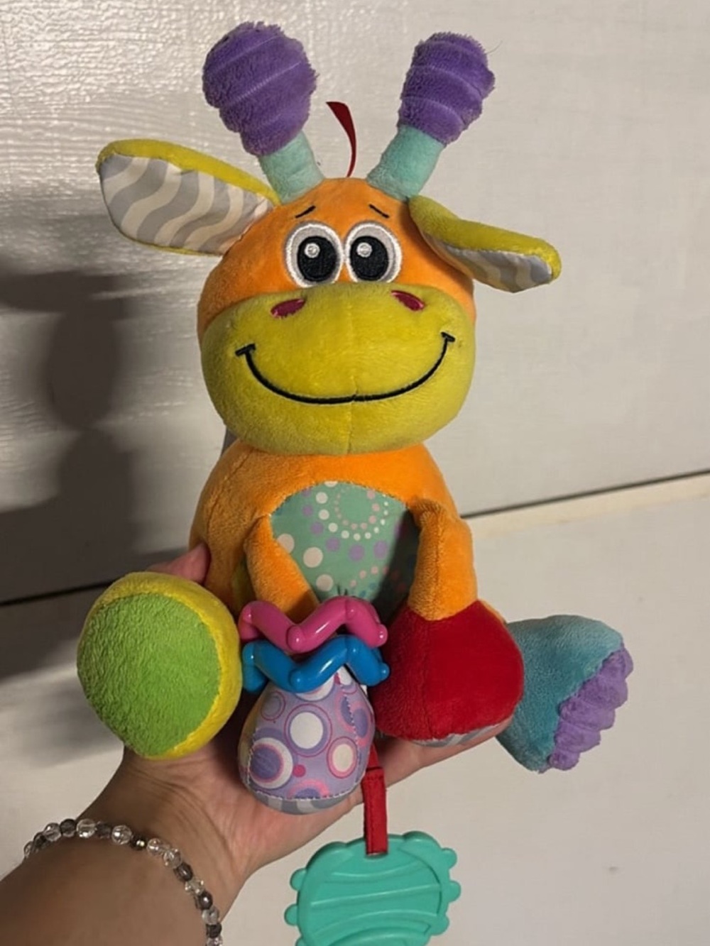 Plush Smiling Giraffe Sensory Toy - Multicolor